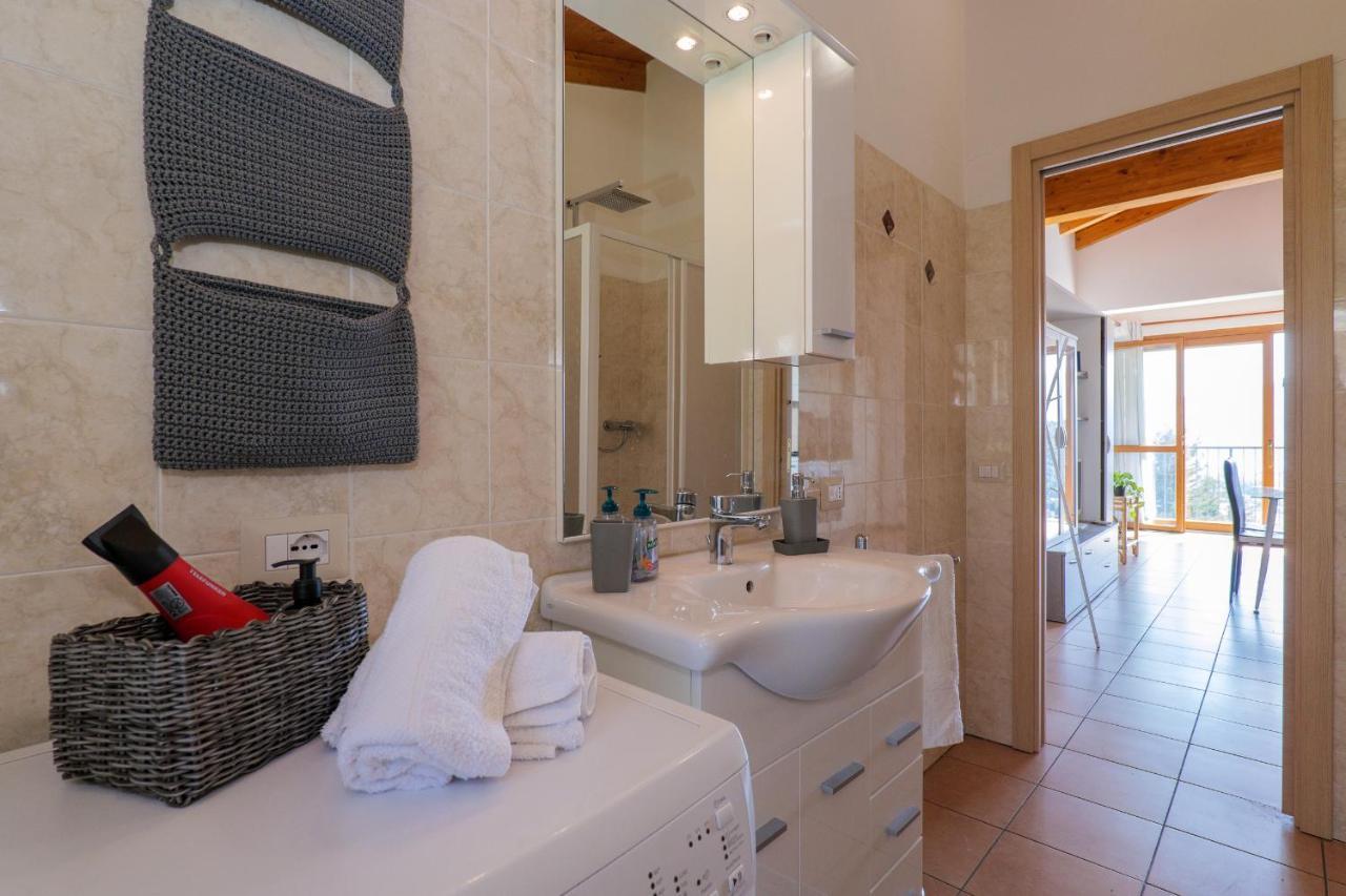 Panoramic'S Loft Apartment Verbania Luaran gambar